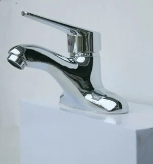 Voi20chau20lavabo20nong20lanh201